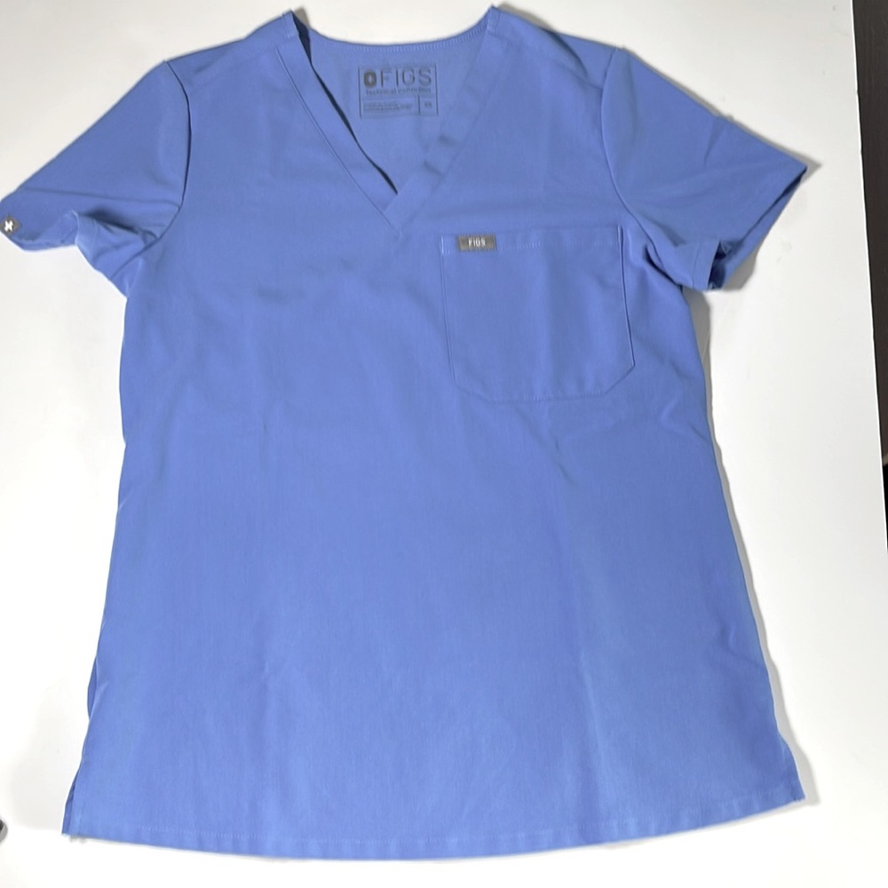 FIGS One Pocket Scrubs Top Catarina Cell Blue Size XS
